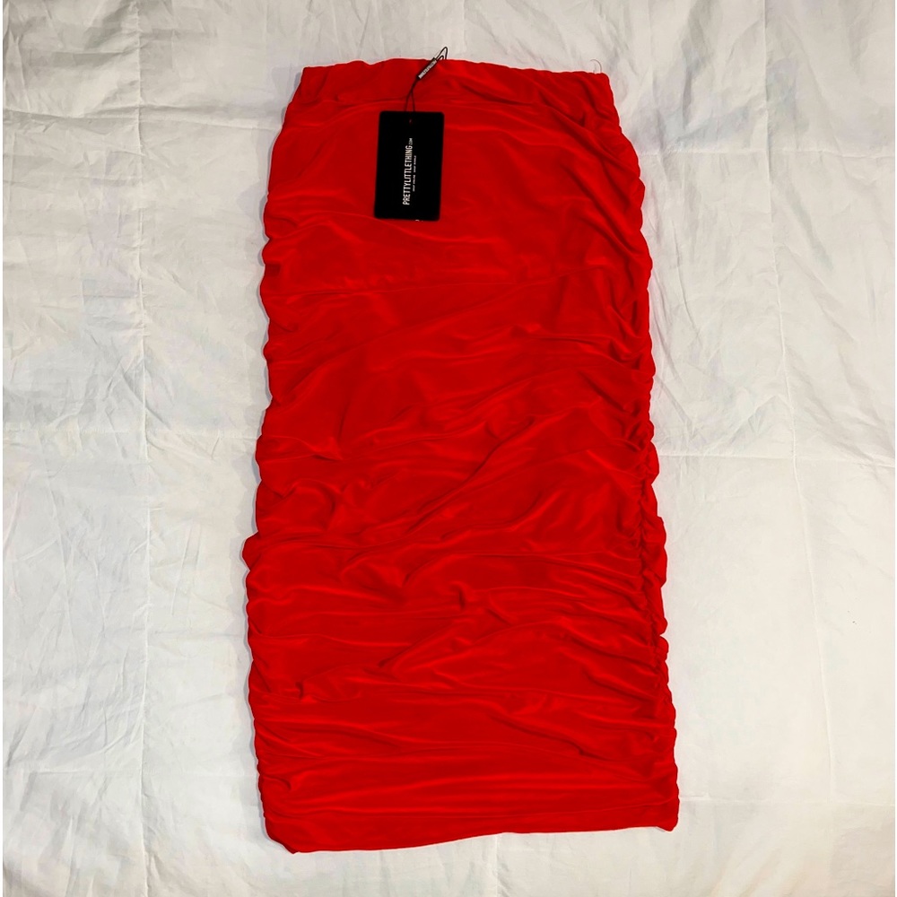 Pretty Little Thing Red Slinky Ruched Midi Skirt NWT ❤️